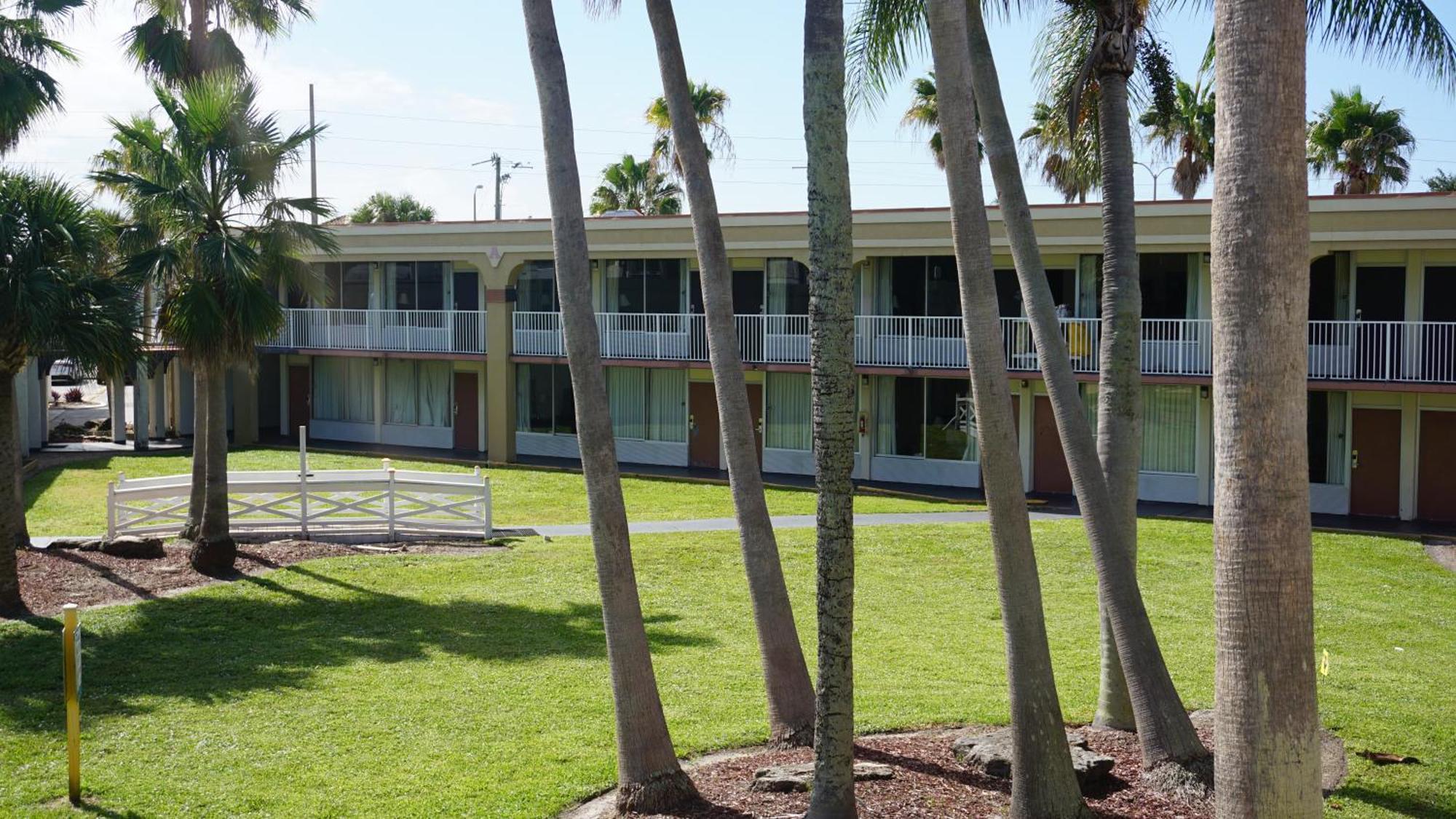 Econo Lodge Port Canaveral Area Merritt Island Exterior foto